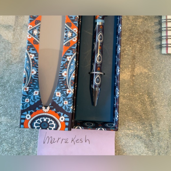 Vera Bradley Marrakesh ballpoint pen - Picture 2 of 2
